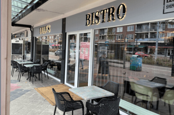 Lilly's bistro - photo 0