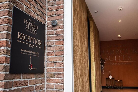 Harbour Suites boutique hotel - photo 2