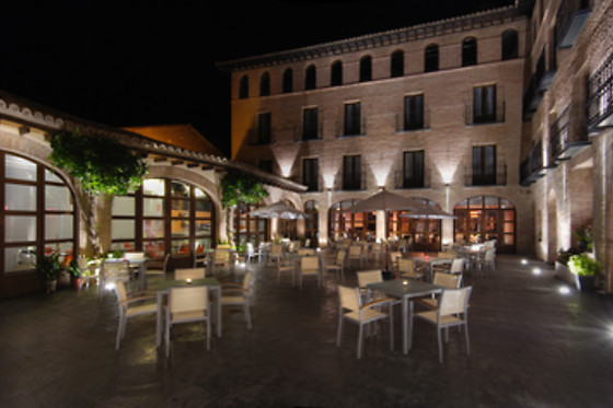 HOTEL CIENBALCONES - photo 6