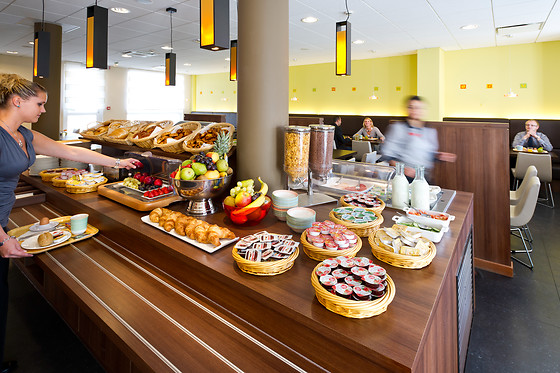 Ibis Sint Niklaas Centrum - photo 1