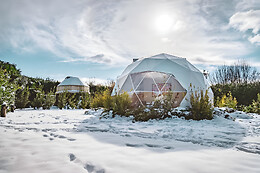 UnderDome Glamping